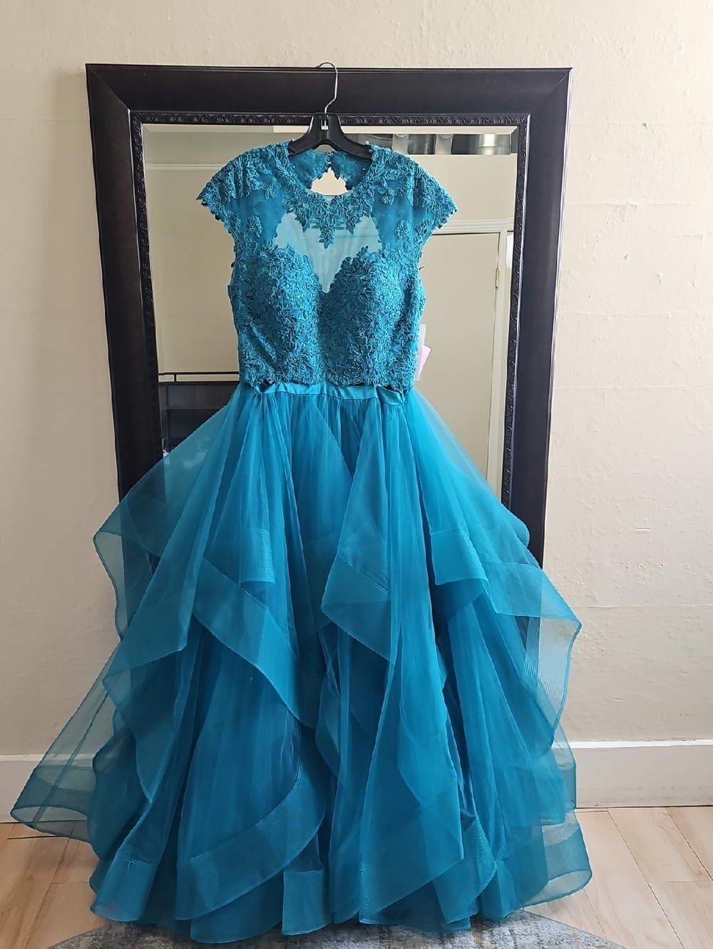 Size 16 Turquoise Cap Sleeve Lace Bodice Huge Tiered Ballgown By Madison James N